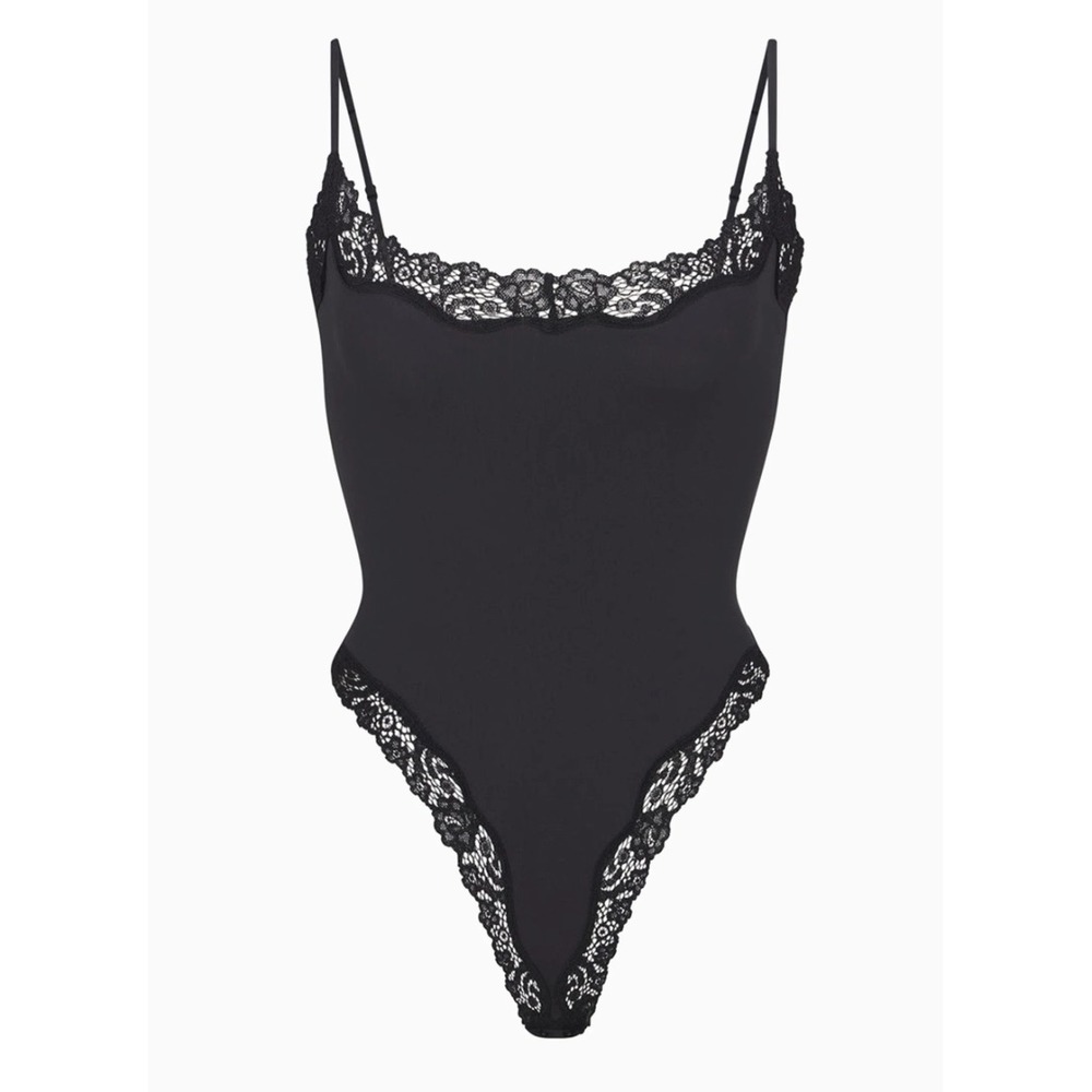Skims Fits Everybody Lace Cami Bodysuitโ Onyx Black BD-THG-9112 Small
